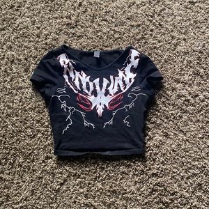Shein gothic graphic cropped tee